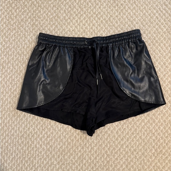 BLANKNYC Denim Draped Faux Leather Shorts/skort SIZE: MEDIUM - Picture 4 of 12